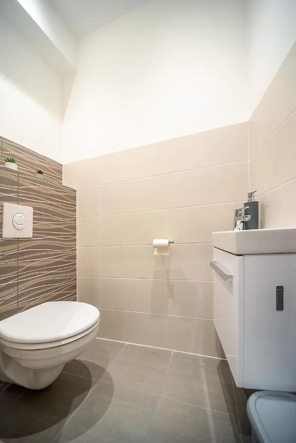 בודפשט Grace Pine Apartment 3 0*,