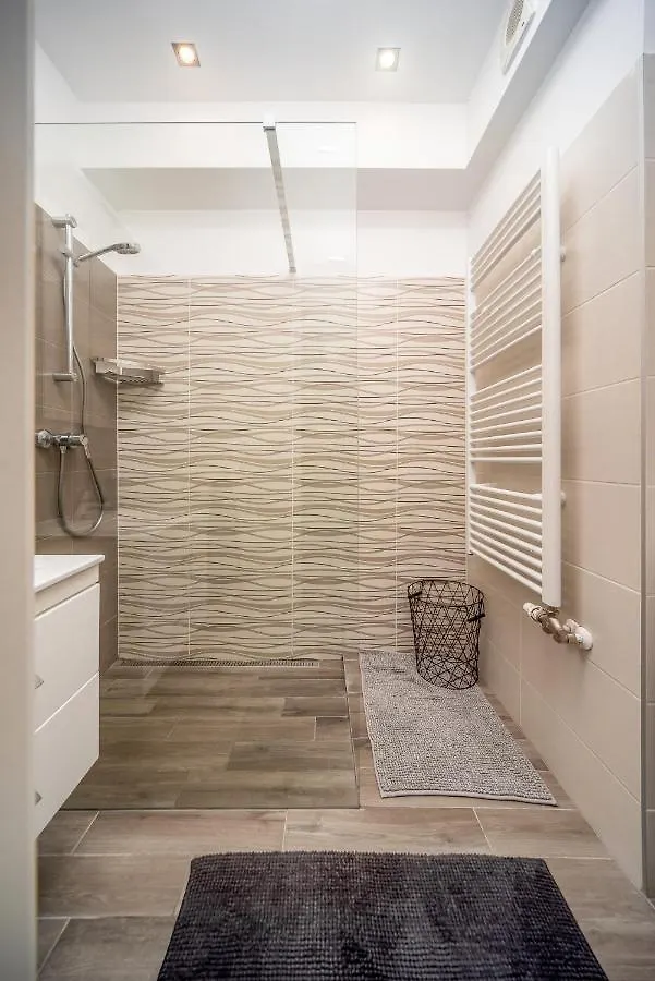 בודפשט Grace Pine Apartment 3